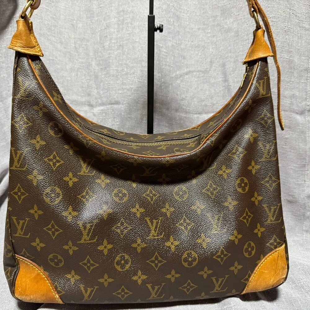 **Authentic** LOUIS VUITTON MONOGRAM BOULOGNE 35 SHOULDER BAG - Picture 11 of 12